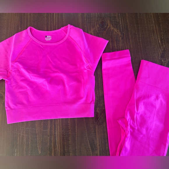 Hot Pink Large Activewear Set Seamless leggings - Picture 2 of 3